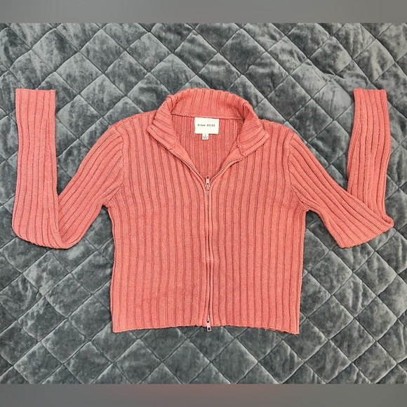 PINK ROSE - Cropped Zipper Cardigan - Picture 1 of 6
